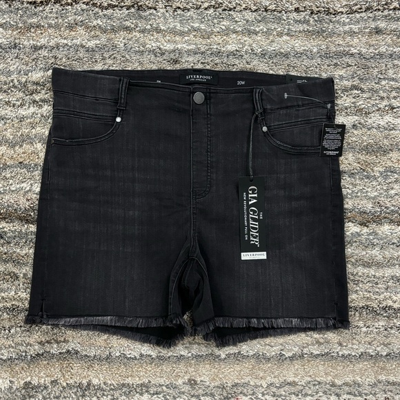Liverpool Women Mini Shorts Sz 20W NWT | Liverpool Gia Glider Pull-On Shorts NEW - Picture 1 of 15